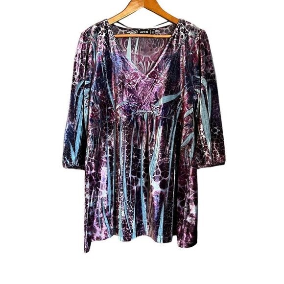 APT. 9 velvet long sleeve tunic. Size 1X - Picture 1 of 10
